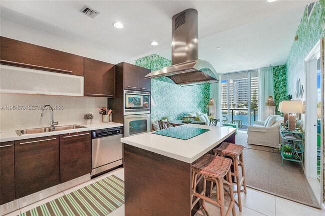 Photo - 7928 East Dr Unit 303