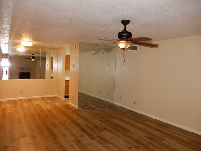 9797 Leawood Blvd Unit 902