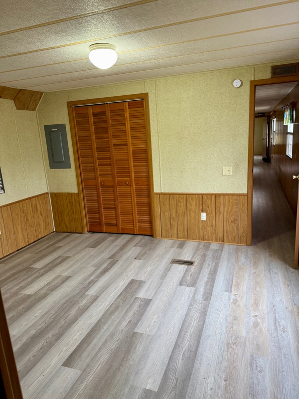 Photo - 275 Goshen Rd