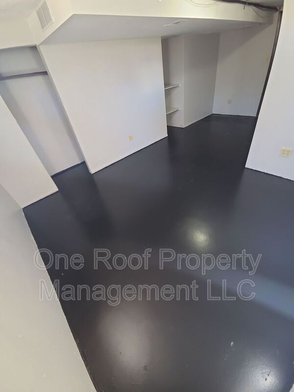 Photo - 3219 N 52nd St