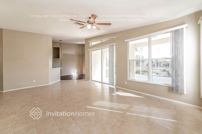 Photo - 205 39th St NE