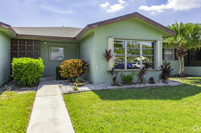 Building Photo - 1766 Lakefront Blvd Unit B Rental