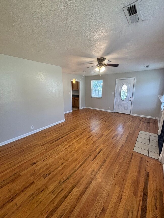 Photo - Alcoa School cottage!