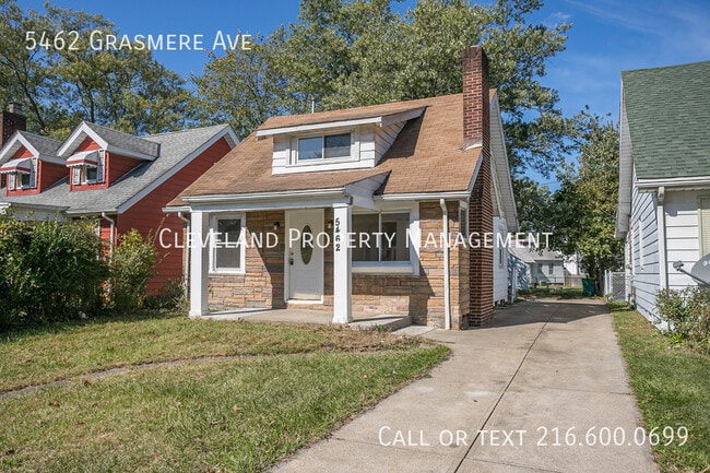 Photo - Cozy Brick Maple Hts Home