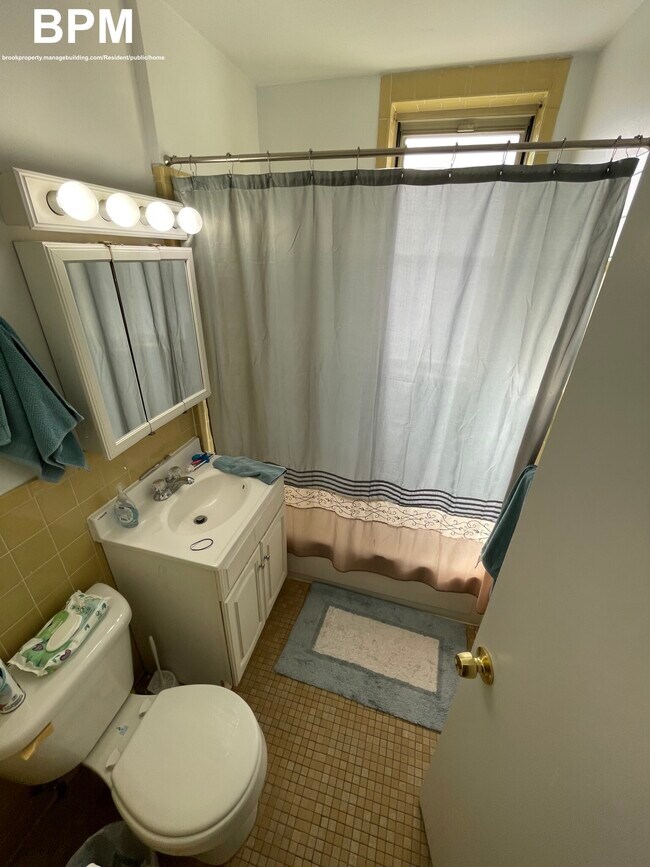 Photo - 20 Colborne Rd