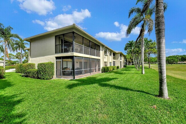 Photo - 3 Stratford Dr Unit H