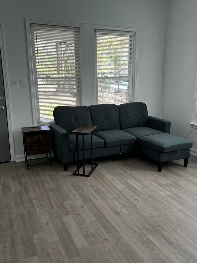 Sala de estar - 2809 7th St SW