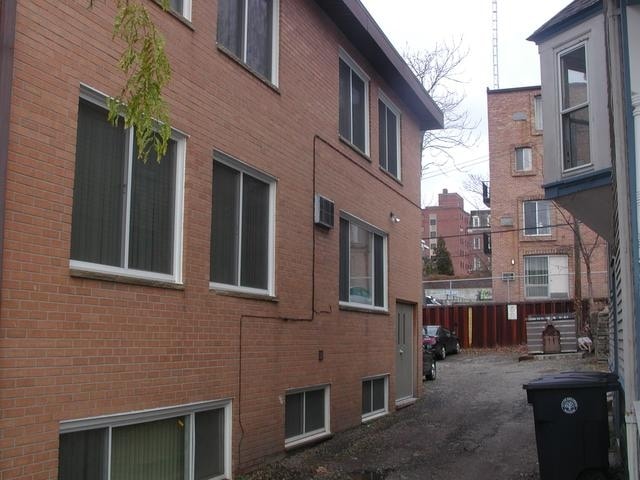 Photo - 607 Hill St