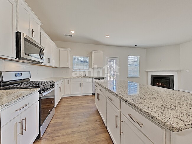 Photo - 5004 Jamie Sloop Ln