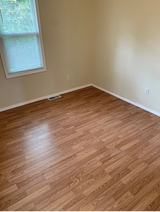 Photo - Beautiful Move in ready House!