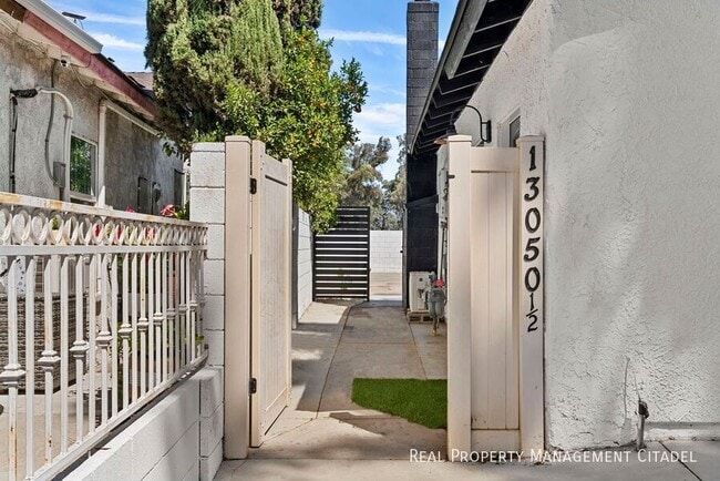 Building Photo - 13050 Tonopah St Rental