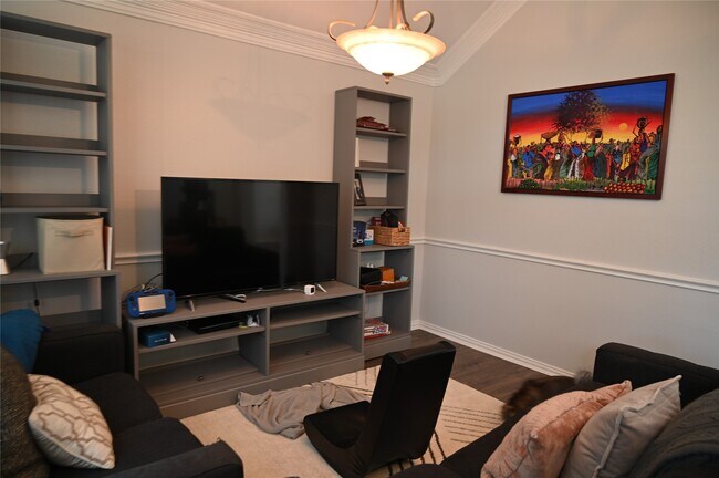 Photo - 5755 Lightstone Ln