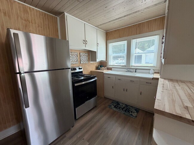 Photo - Downtown Cozy Apartment! Unit 1