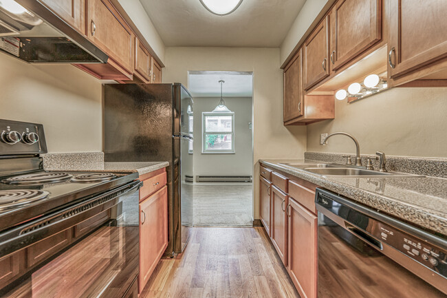 Building Photo - Toll House Apartments