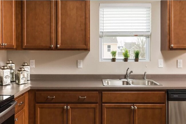 Photo - Newer Home at Great Value in Mattawan!