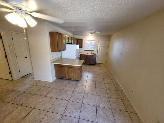 Photo - Quiet 2 Bed Apartment in Established Neighborhood Unit Apt C