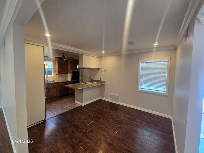 Photo - Quiet Family Neighborhood: 3 Bedroom 2 Bat...