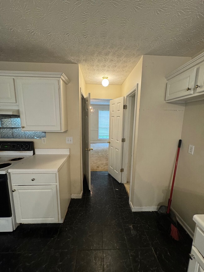 Photo - Room in House on Tara Bend