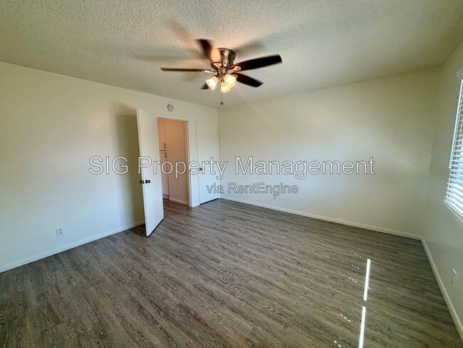1126 E Doran St Unit E