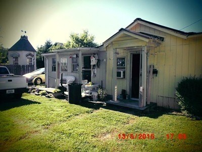 Photo - 565 Riverside Dr