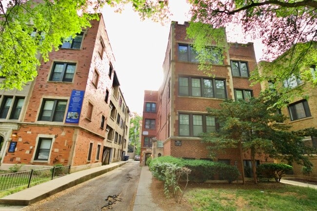 Building Photo - 1130 Maple