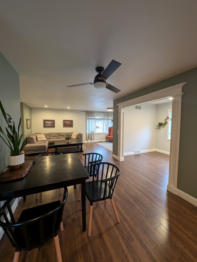 Photo - 518 Lexington Dr