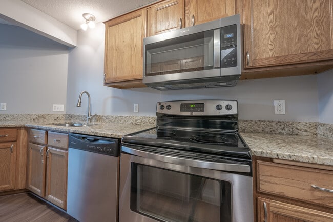 Photo - 7883 Autumn Ridge Avenue