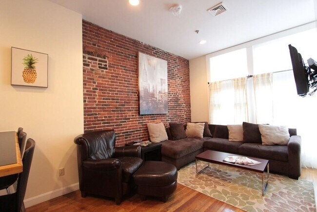 Photo - 49-51-51 Temple Pl Unit 3F