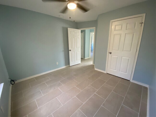Photo - 10662 Royal York Dr
