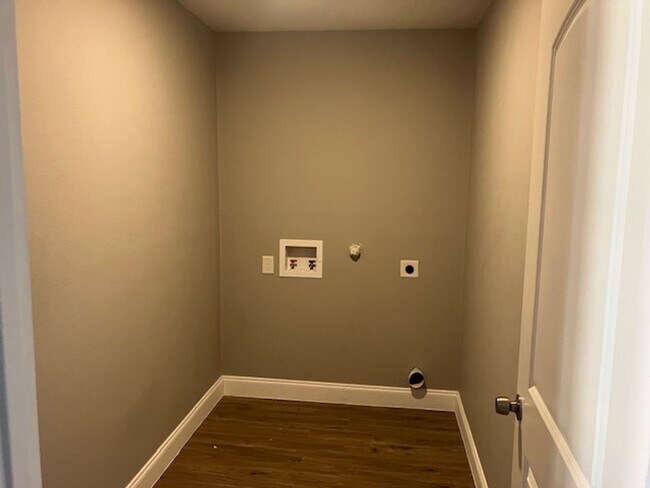 Photo - 7476 Autumn Trail