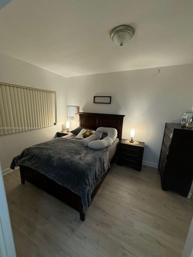 Photo - 10700 NW 66th St Unidad 213