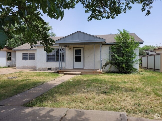 Building Photo - GREAT LARGE HOME