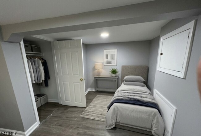 Photo - 136 Raritan Rd