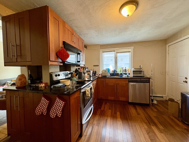 Photo - 72 Hillside St Unit 3