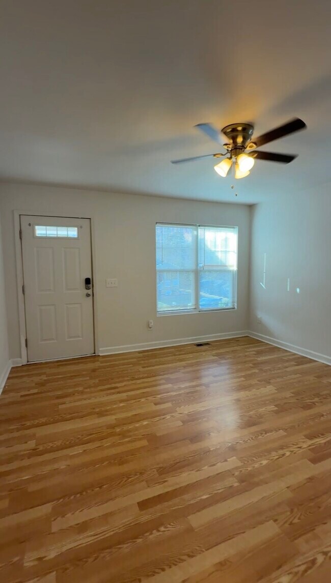Photo - 4967 Trent Hill Dr