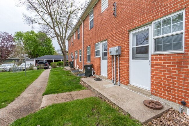 Photo - Campus Townhomes