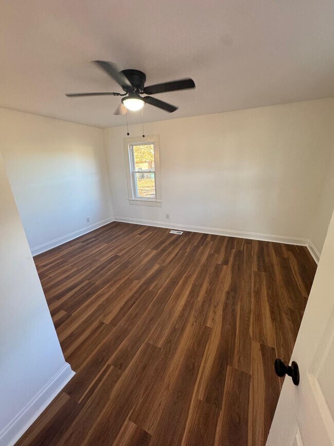 Photo - 7723 Turnpike Rd