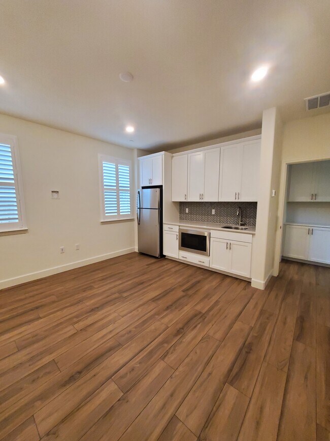 Photo - 5961 Rosalee St Apartments Unit B