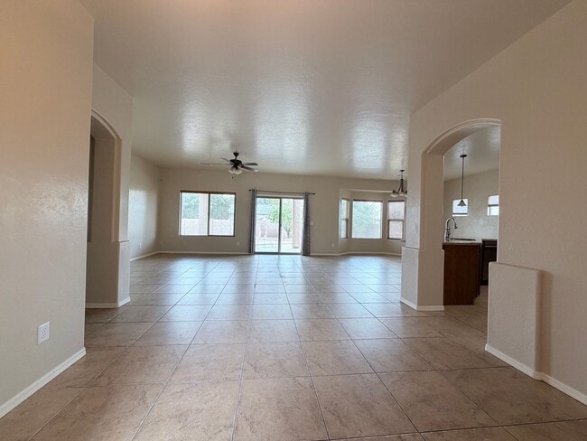 Photo - 3BR/2BA/2.5CG, 1861 sq.ft. rental in Sierra Vista, AZ