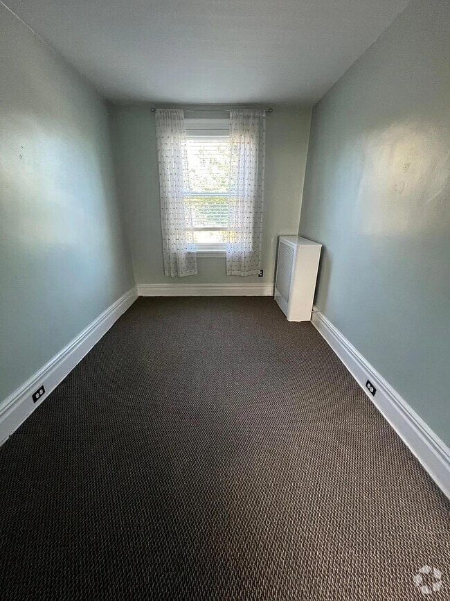 Building Photo - 22 Stephenson Blvd Unit 2 Rental