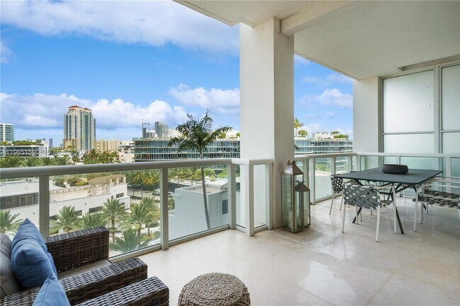 50 South Pointe Dr Unit 805