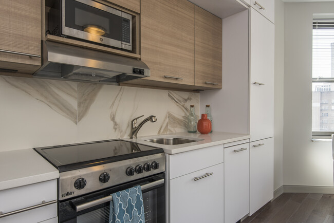 The Latham At Seventeenth - The Latham At Seventeenth Apartments
