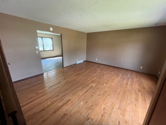 Photo - 3322 Glendale Ave