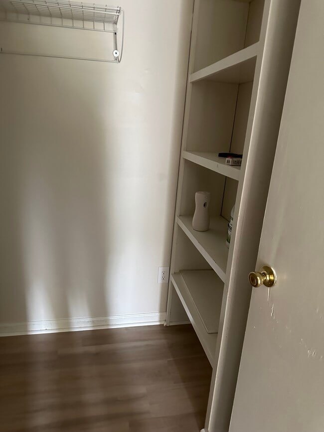 Photo - 3891 Almon Dr