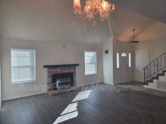 Photo - 1821 Howe St