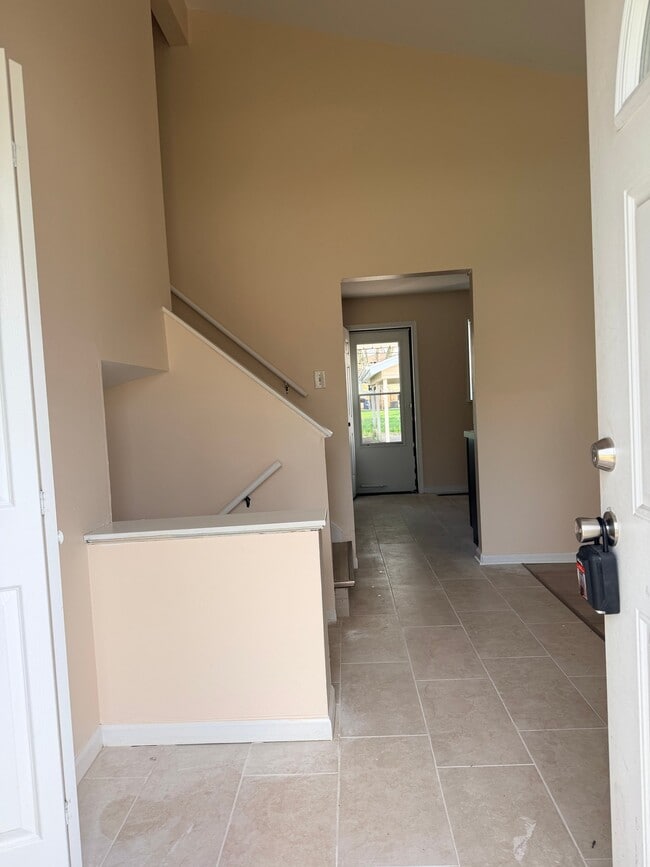 Photo - 121 Illinois St