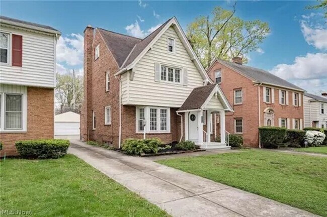Photo - Spacious 4-Bedroom Colonial in Shaker Heights