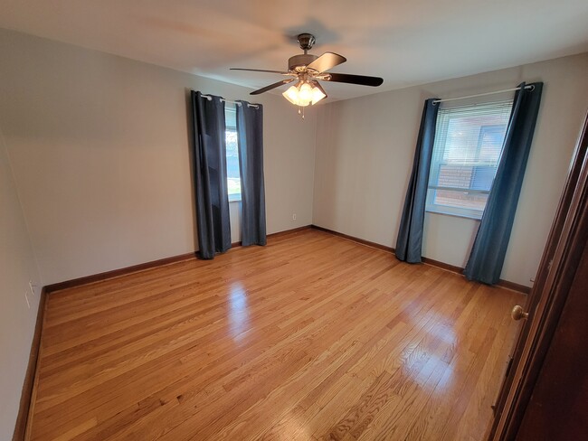 Photo - 5849 Eichelberger St Unidad 2W