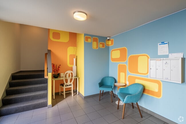 844 BG HANDEL APTS