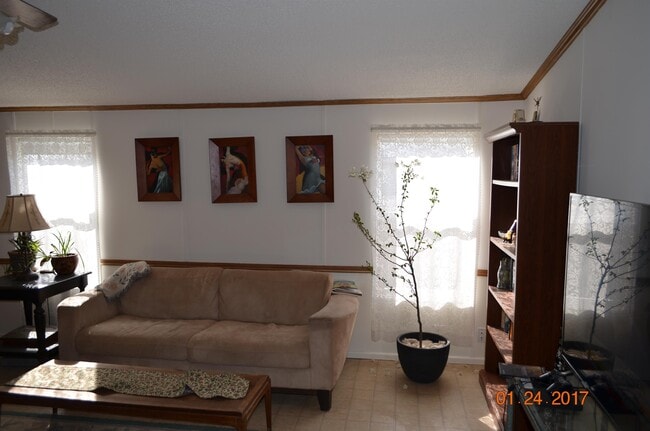 Photo - 805 S Weatherford St